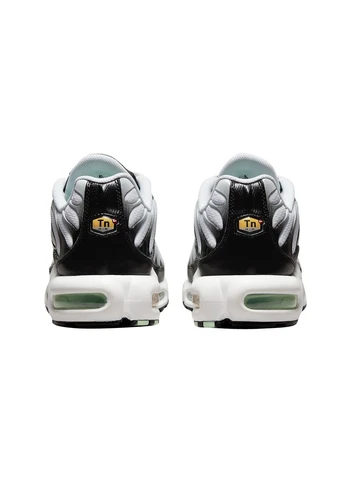 Зелені всесезонні кросівки air max tn plus white black mint green - dh4776-100 Nike