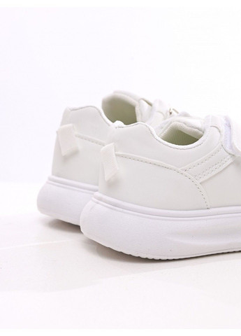 Білі кросівки для дівчинки AMMY
