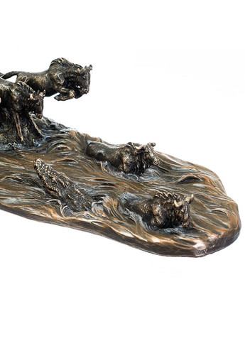 Статуетка настільна Буйволи.бики 43х10х10 см 77067 бронзове покриття Veronese (302239006)