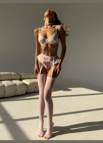 Розовый пылкий и соблазнительный комплект – идеальный выбор для особого случая No Brand