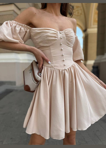 Бежевое кэжуал легкое мини платье с открытыми плечами с открытыми плечами Adelante с цветочным принтом