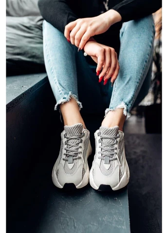 Цветные демисезонные кроссовки мужские adidas yeezy boost 700 v2 static адидас изи буст No Brand