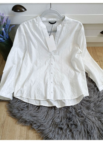 Белая блуза с прорезной вышивкой Zara