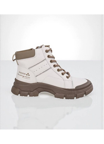 Зимние ботинки женские зимние на меху бежевые (n035) Loretta прессованная кожа