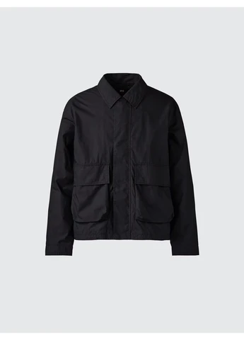 Черная ветровка Uniqlo