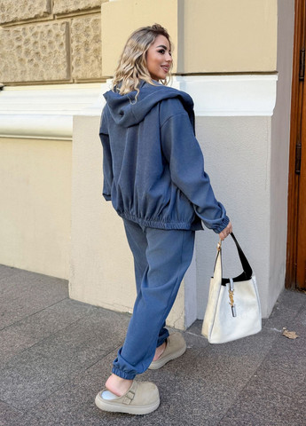 Оверсайз костюм жіночий демісезонний з мікровельвету (кофта + штани) No Brand (361044247)