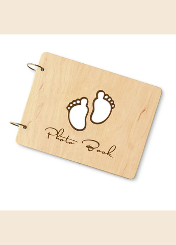 Фотокнига "Ножки" с темной деревянной обложкой | Купить фотобук для детских фото. Your Magnets (338861561)
