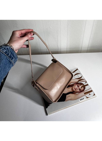 Красива та містка базова сумка багет бежевого кольору No Brand (362588127)