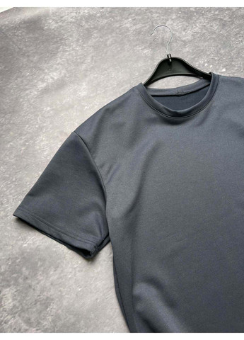 Графитовая футболка Intruder