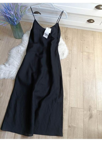 Черное платье средней длины с льном Zara