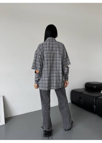 Жіноча сорочка в клітинку з розрізами Україна (354824095)