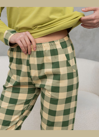 Салатова жіноча піжама зі штанами в клітку Nicoletta