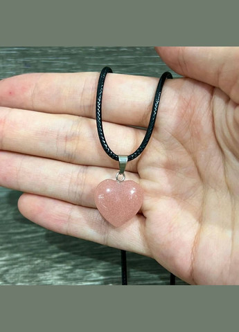 Підвіска з натуральним каменем Суничний кварц - кулон у формі міні серця на брелоку в подарунковій коробочці АТМ (331291794)