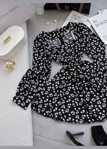 Черное повседневный мини платье с цветочным принтом с пышной юбкой Adelante с цветочным принтом