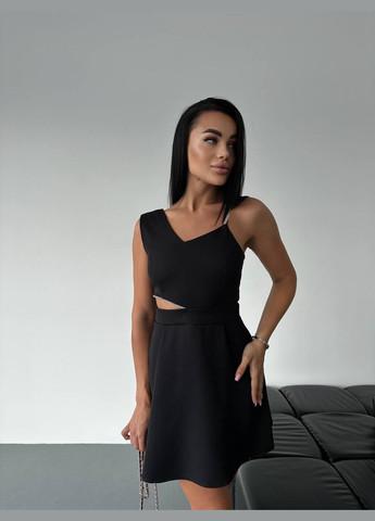 Чорна жіноча сукня міні з вирізом Avanti