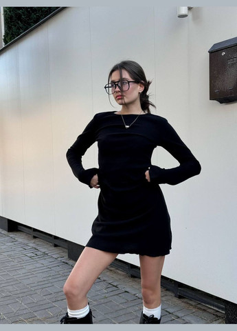 Чорна сукня міні в рубчик чорного кольору 30332 кльош No Brand однотонна