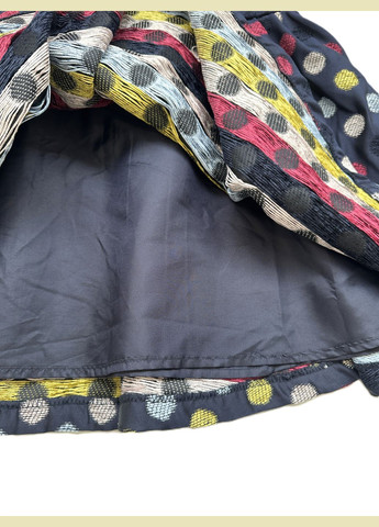 Темно-синий демисезонный костюм для девушки жакет + юбка темно-синий в горохе юбочный To Be Too