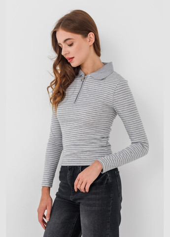 Серая женская футболка-поло с узором женское 4664 Karol