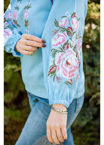 Голубая рубашка с вышивкой пионов голубого цвета с розовыми акцентами и длинным рукавом, xl лен (300568977)