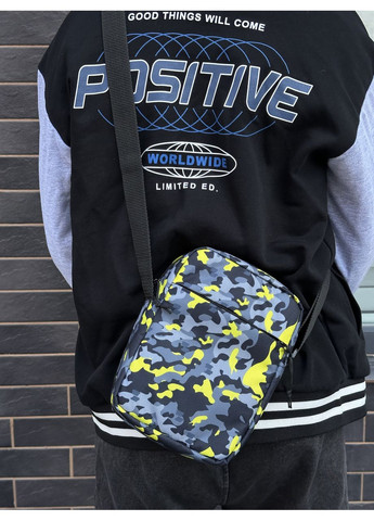 Сумка через плечо для подростка вертикальная камуфляж серо-желтый No Brand (350613526)