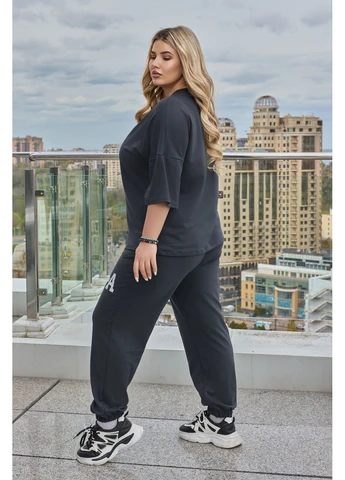 Жіночий легкий спортивний костюм з футболкою Fashion Girl Amante (390785000)