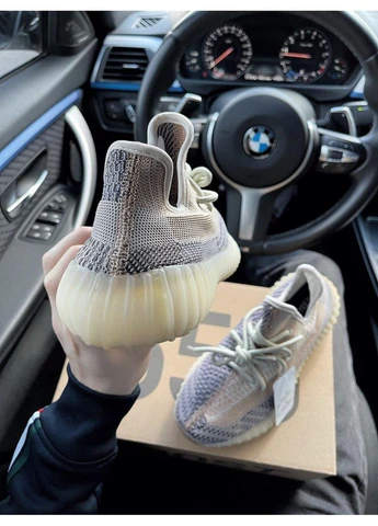 КРОССОВКИ ЖЕНСКИЕ ADIDAS YEEZY BOOST 350 V2 ASH PEAR АДИДАС ИЗИ БУСТ No Brand комбинированные демисезоны (390650491)
