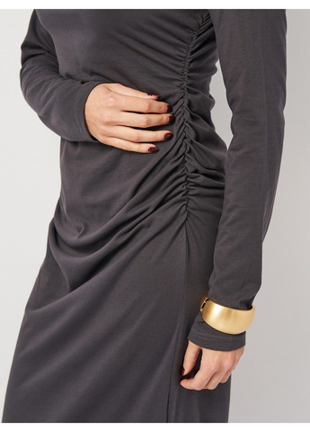 Серое вечернее платье Boohoo однотонное