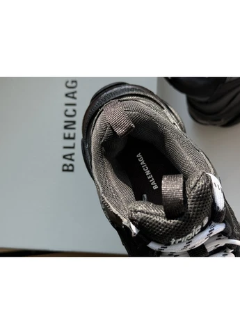Кроссовки женские и мужские Balenciaga Triple S Clear Sole Black | Баленсиага Трипл С черные No Brand чёрные демисезоны (391387295)