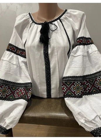 Біла стильна гуцульська вишиванка на білому домотканому полотні ручної роботи ж-3236. l (398944219)