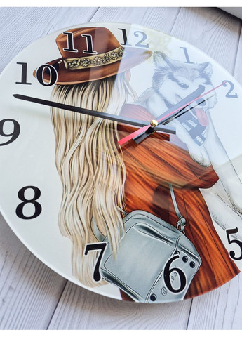 Часы настенные Девушка с собачкой (принт 115) Creative (360678595)