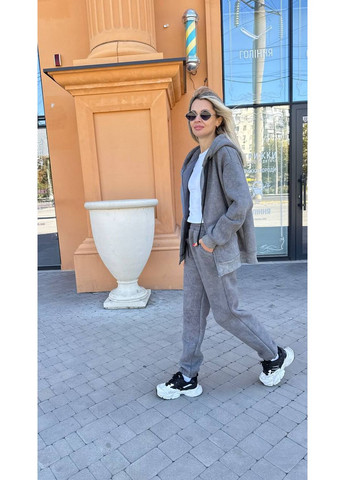 Женский спортивный костюм. Avanti (361855374)