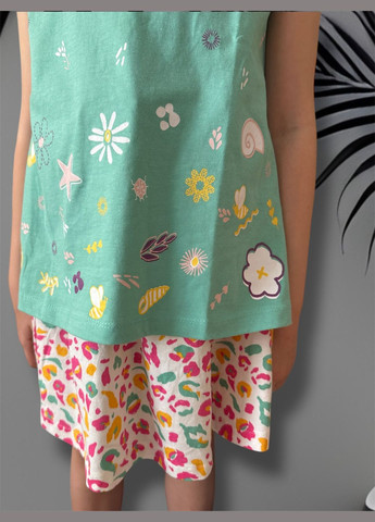 Зеленый костюм юбочный Mo