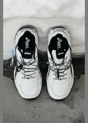 Черно-белые зимние кроссовки зимние мужские и женские asics gel-kahana 8 termo white black gore-tex | асикс гель-кахана 8 черно-белые термо No Brand