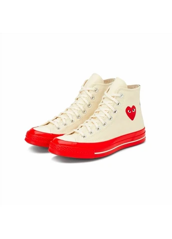Бежевые кеды play x chuck 70 high shoes egret/red beige a01794c Comme des Garcons