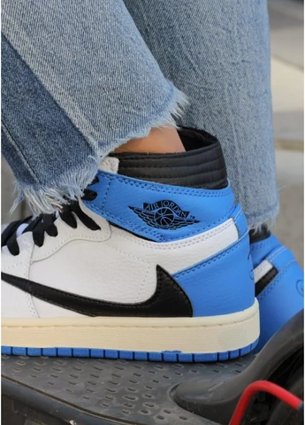 КРОССОВКИ ЖЕНСКИЕ NIKE AIR JORDAN RETRO 1 HIHG X FRAGMENT X TRAWIS SCOTT НАЙК АИР ДЖОРДАН No Brand комбинированные демисезоны (391018477)