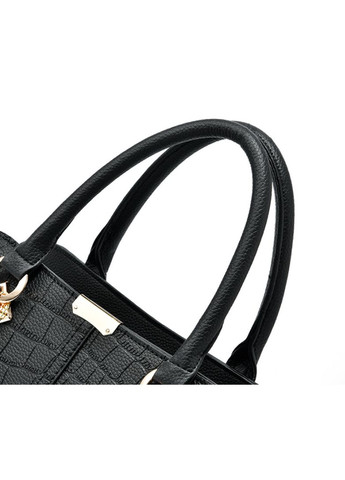 Жіноча сумка трапеція з екошкіри з брелоком зміїний принт чорна (sku_1458) No Brand (330576315)