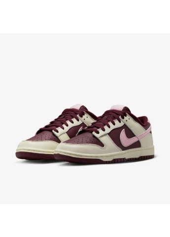 Цветные всесезонные кроссовки dunk low retro prm valentine's day (2023) dr9705-100 Nike