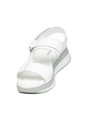 Белые босоножки (1512ла) Lola Andy