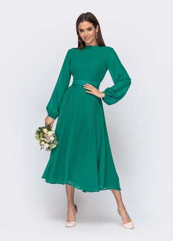 Зеленое платье с открытой спиной и юбкой-солнце зеленое Dressa