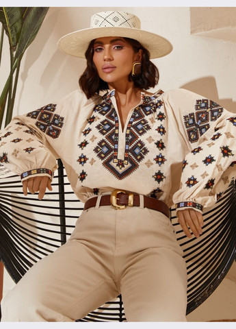 Бежевая вышиванка свободного кроя светло-бежевого цвета Dressa (293486179)