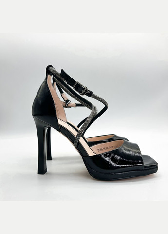 Черные босоножки (р) наплак 0-1-1-fl-266-tm-166-p-010 Danler с ремешком