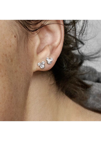 Срібні сережки кульчики Пандора Disney "Силуети Міккі та Мінні Маусів" 299258C01 Kabluchka (355346697)