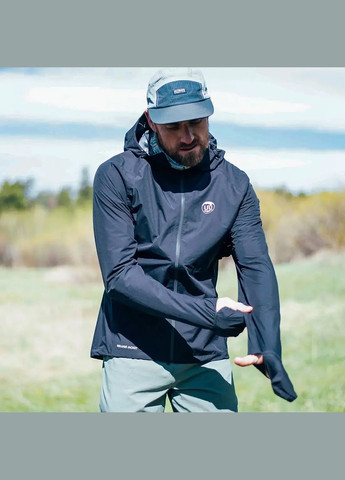 Черная демисезонная куртка deluge onyx Ultimate Direction