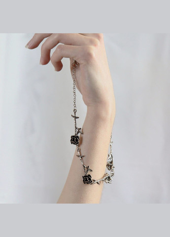 Ланцюжок-кольє сріблястий готичний з сріблясто-чорними трояндами намисто панк гранж y2k ретро чокер химерний елегантний вінтаж No Brand (307288345)