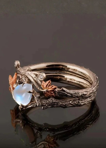 Каблучка жіноча з листочками та місячним каменем Fashion Jewelry (371575607)