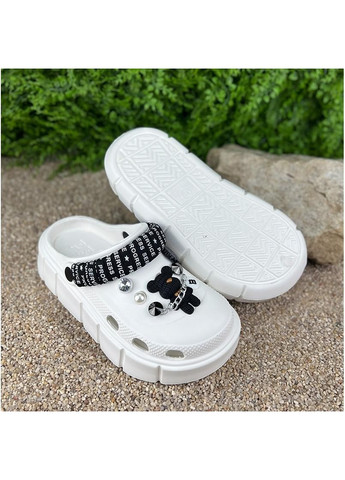 Крокси жiночi сабо на платформi з джибiтсами Е-0010520-2 Бiлi No Brand (319854768)