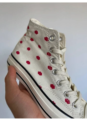 КРОССОВКИ ЖЕНСКИЕ CONVERSE CHUCK 70 EMBROIDERED LIPS WHITE КОНВЕРС БЕЛЫЕ No Brand белые демисезоны (391955181)