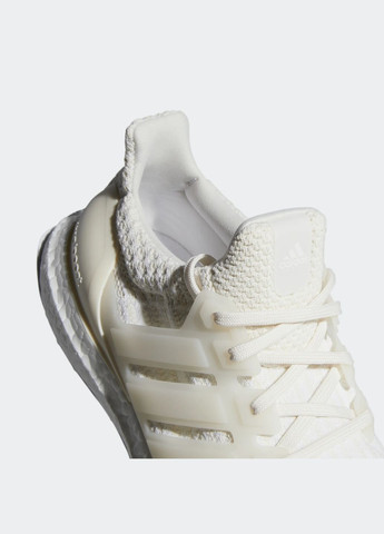 Білі кросівки adidas Ultraboost 5.0 DNA GZ0444