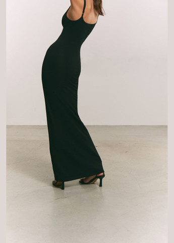 Черное платье приталенное макси черный 621 Papaya