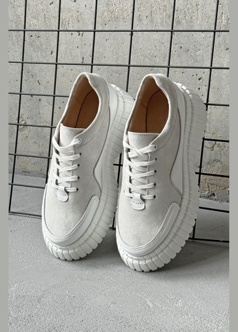 Білі осінні неординарні жіночі кросівки в м'якій натуральній замші та шкірі InFashion Кросівки